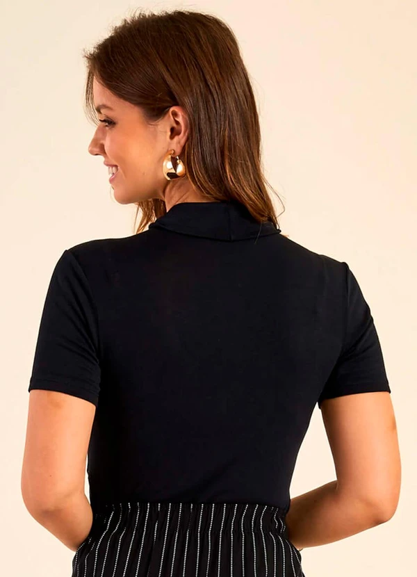 Marialícia - Blusa Feminina Lisa Gola Alta Preto 2
