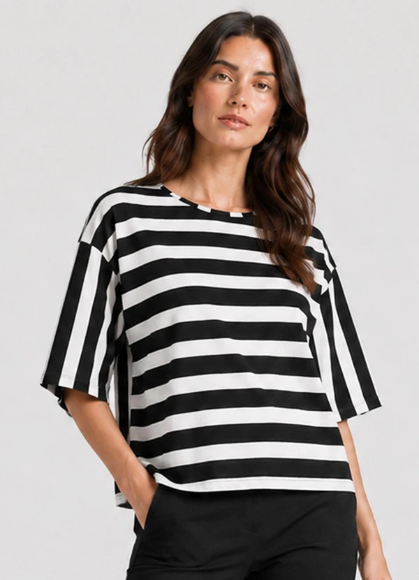 Infinita Cor - Blusa Feminina Listrada Preto