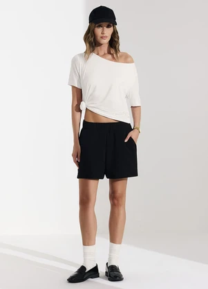 Veev - Blusa Feminina Malha Bamboo Decote a Barco Bege - VEEV
