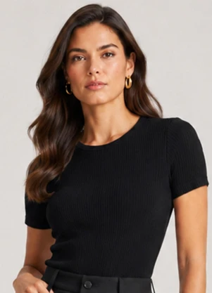 Rovitex - Blusa Feminina Manga Curta Canelada Preto - ROVITEX