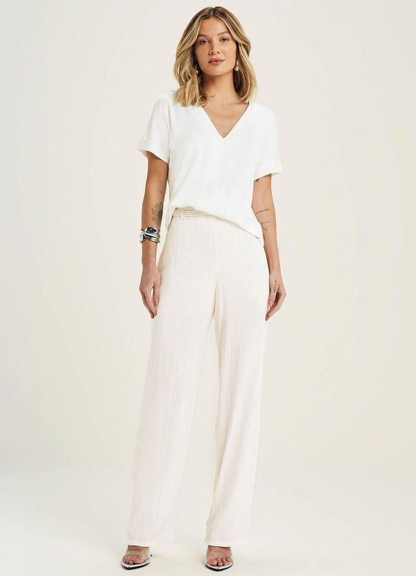 Marialícia - Blusa Feminina Manga Curta Decote V Bege 2