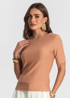 Endless - Blusa Feminina Manga Curta em Poly Marrom - ENDLESS