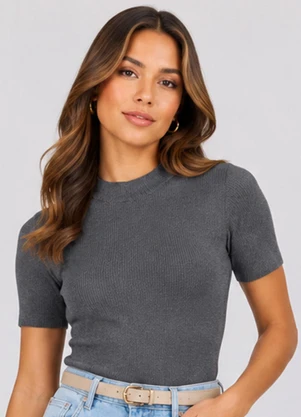 Infinita Cor - Blusa Feminina Manga Curta em Ribana Cinza - INFINITA COR