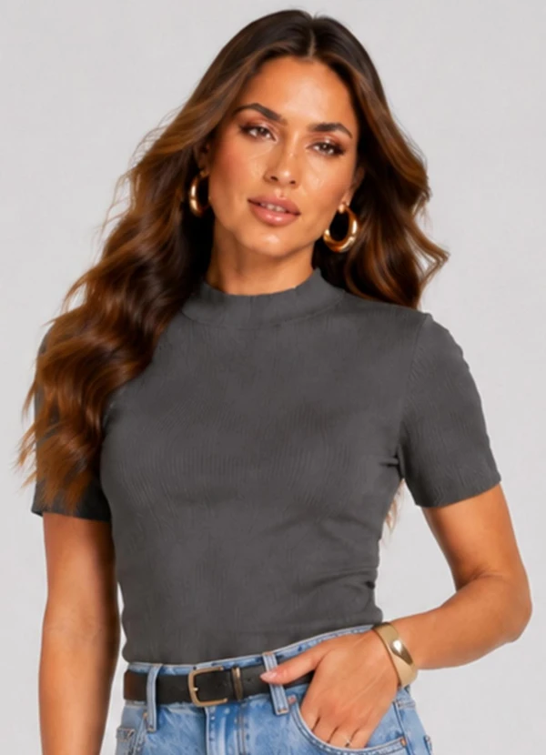 Infinita Cor - Blusa Feminina Manga Curta em Ribana Cinza
