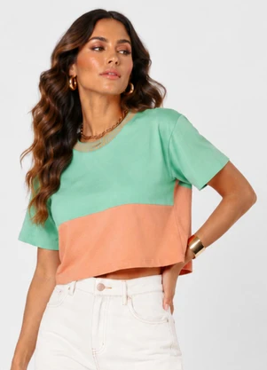 Endless - Blusa Feminina Manga Curta em Viscose Verde - ENDLESS