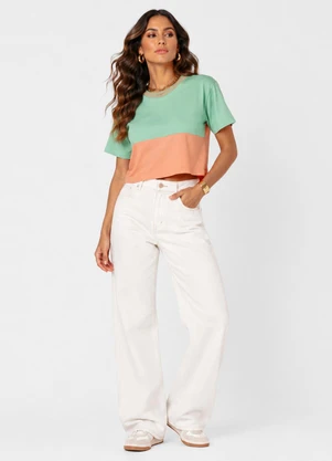 Endless - Blusa Feminina Manga Curta em Viscose Verde - ENDLESS