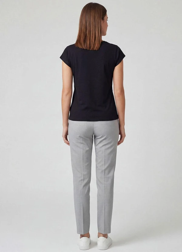 Infinita Cor - Blusa Feminina Manga Curta Estampada Preto 4