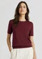 Dianna - Blusa Feminina Manga Curta Lisa em Tricot Marrom - variação: Vermelho