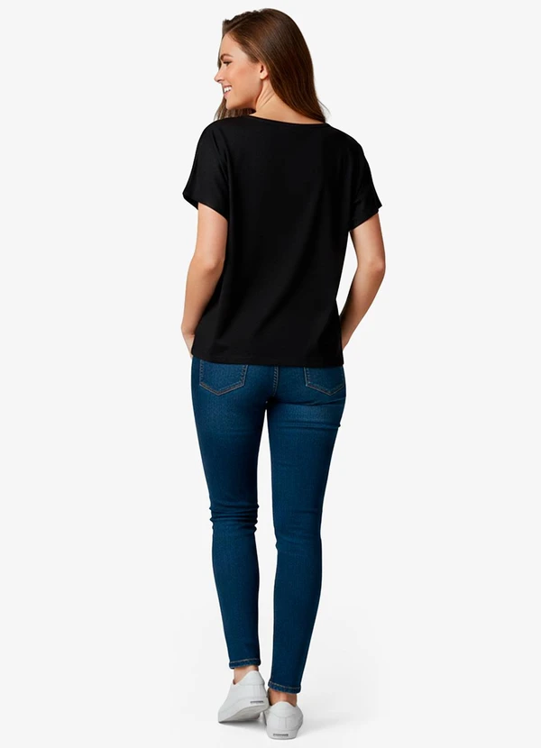 Infinita Cor - Blusa Feminina Manga Curta Preto 4