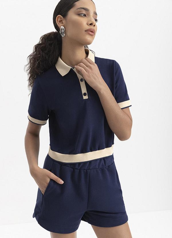 Essendi - Blusa Feminina Polo Retro em Piquet Azul