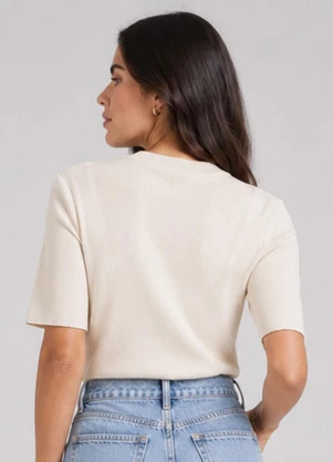 Infinita Cor - Blusa Feminina Ribana Gola em Molde Bege - INFINITA COR