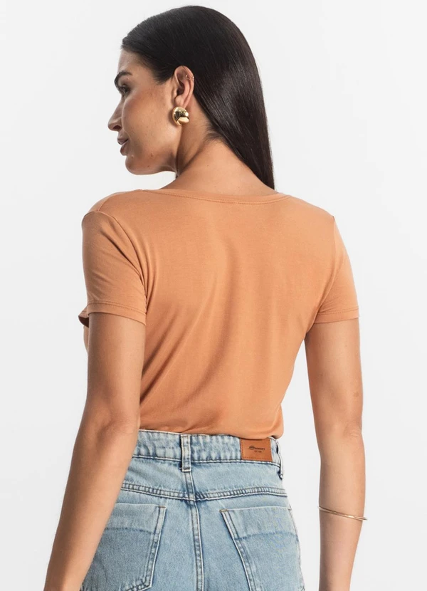 Rovitex - Blusa Feminina Viscotorcion com Bolso Marrom 2