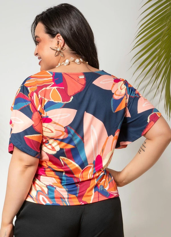 Quintess - Blusa Floral Artsy em Malha Fria 6