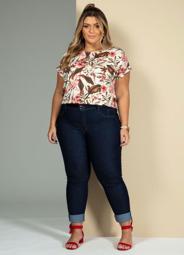 Quintess - Blusa Floral Bege com Barra Italiana nas Mangas 9