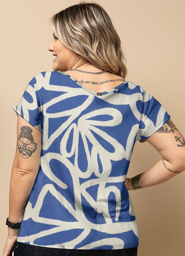 Quintess - Blusa Floral Pincelado em Malha de Viscose 2