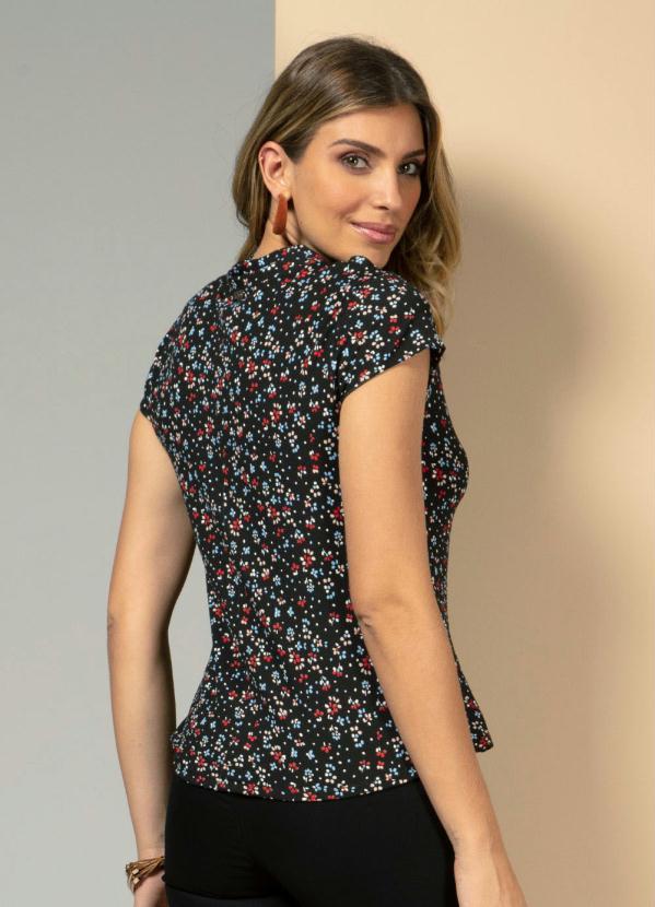 Quintess - Blusa Floral Preto com Detalhe para Amarrar 2