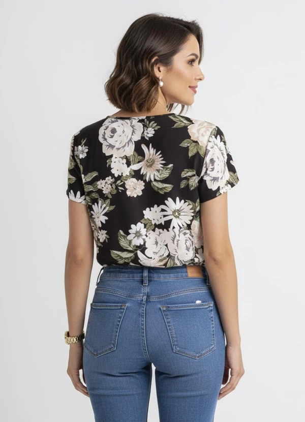 Rosalie - Blusa Floral Preto em Malha Crepe 2
