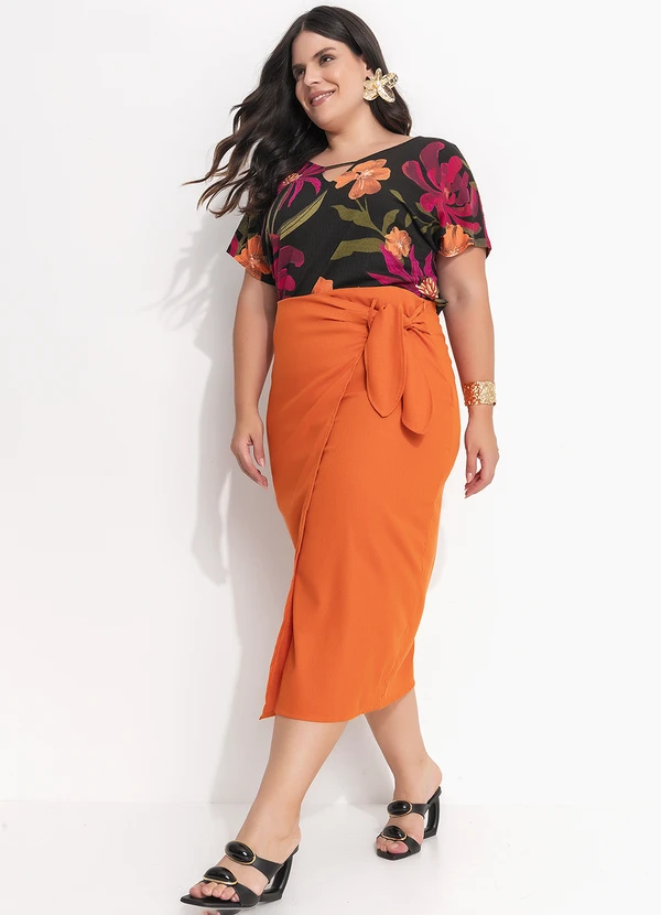 Quintess - Blusa Floral Preto em Malha de Viscose 9