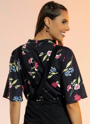 Rosalie - Blusa Floral Preto Gola Laço - ROSALIE