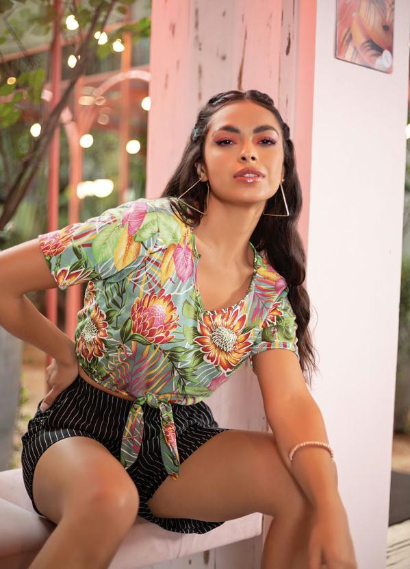 Queima Estoque - Blusa Floral Verde com Amarração 5