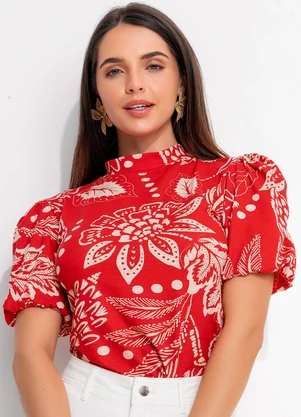 Quintess - Blusa Floral Vermelho em Malha de Viscose - QUINTESS