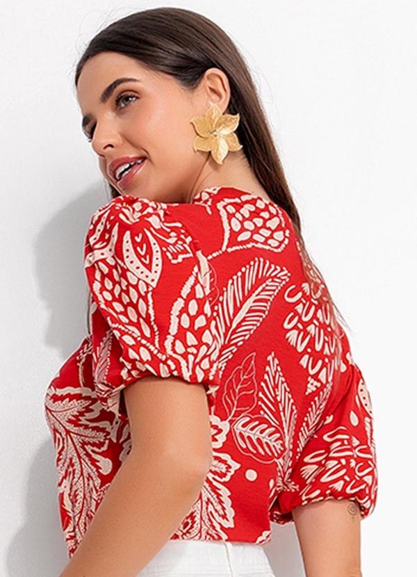 Quintess - Blusa Floral Vermelho em Malha de Viscose 2