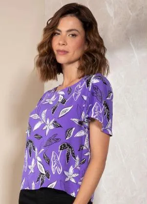 Quintess - Blusa Floral Violeta em Viscose Plana - QUINTESS