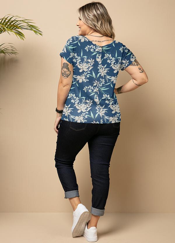 Quintess - Blusa Fohagem Azul com Mangas Curtas 8