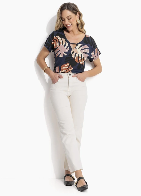 Quintess - Blusa Folhagem Marinho em Malha de Viscose 3