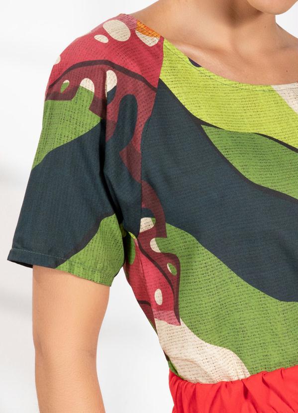 Quintess - Blusa Folhas Coloridas em Viscose Plana 6