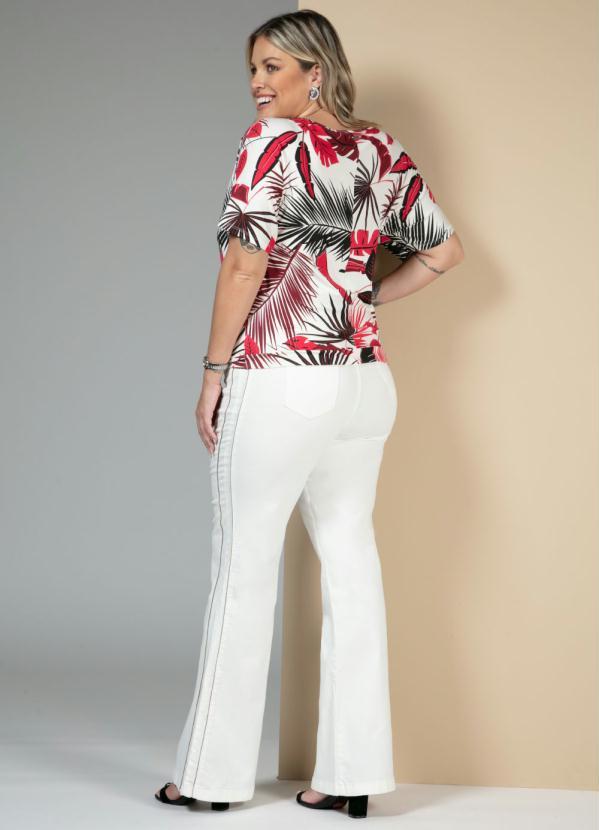 Quintess - Blusa Folhas Vermelhas com Franzido na Frente 8