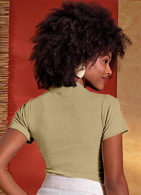 Use Modo - Blusa Gola Alta Bege 2