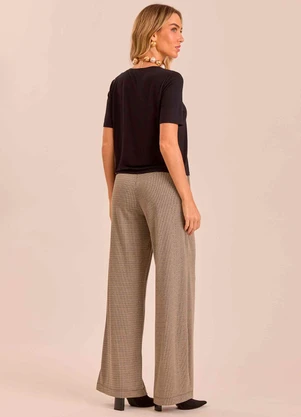 Doce Trama - Blusa Jardim Boho de Manga Curta Preto - DOCE TRAMA