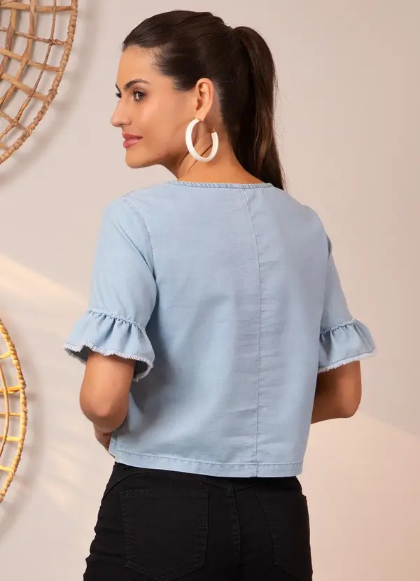 Quintess - Blusa Jeans Claro em Jeans Leve 2