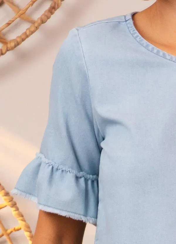 Quintess - Blusa Jeans Claro em Jeans Leve 5