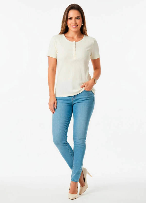 Malwee - Blusa Justa Canelada com Abotoamento Off White 3