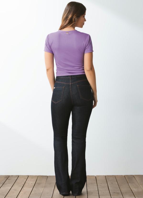 Outlet - Blusa Lilás com Detalhe Ajustável 4