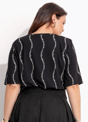Quintess - Blusa Listra Renovada em Malha de Viscose - QUINTESS