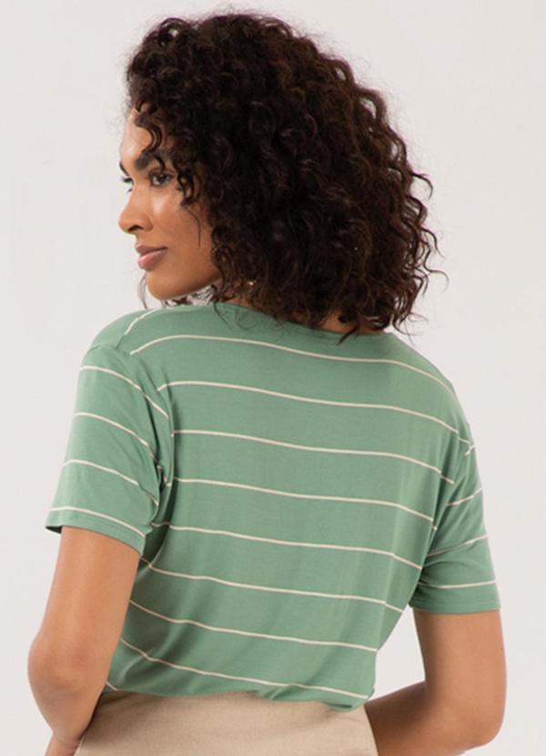 Lunender - Blusa Listrada com Decote em V Verde 2