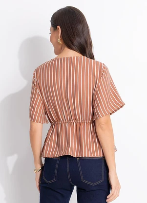 Quintess - Blusa Listrado Marrom em Poliéster - QUINTESS