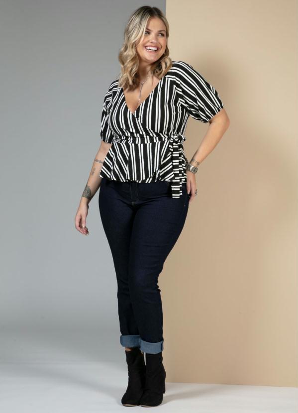 Queima Estoque - Blusa Listrado Preto com Detalhe de Amarrar 8