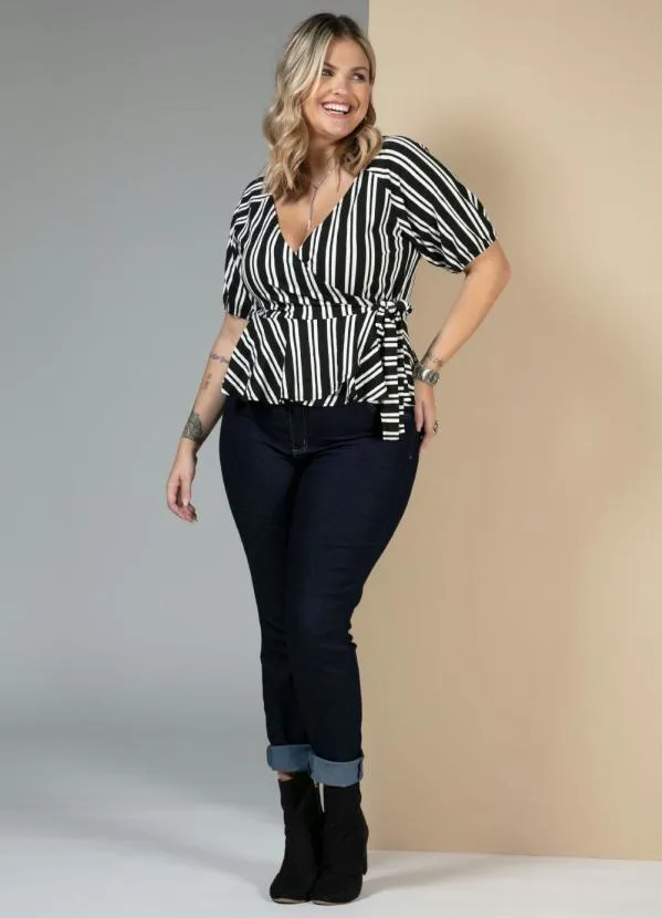 Queima Estoque - Blusa Listrado Preto com Detalhe de Amarrar 8