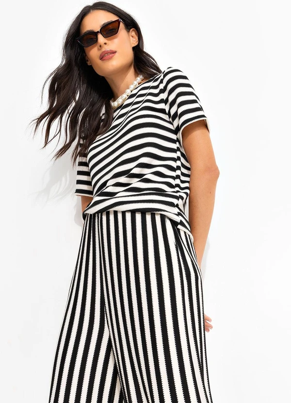 Quintess - Blusa Listrado Preto e Branco em Malha Tricô 2
