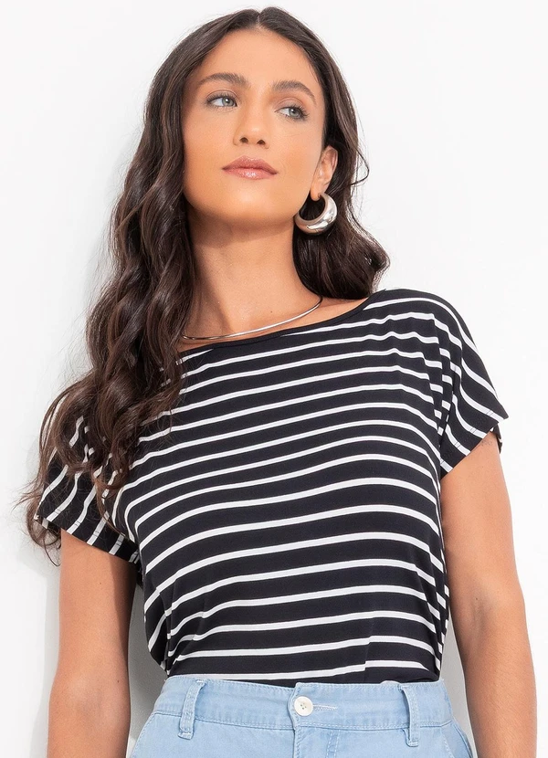 Quintess - Blusa Listrado Preto em Meia Malha Listrada