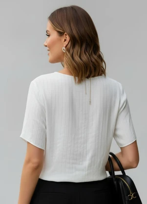 Quintess - Blusa Lurex Off White em Viscose com Poliéster - QUINTESS