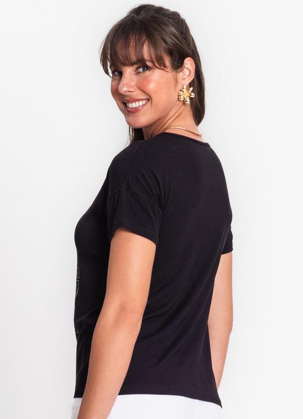 Rovitex - Blusa Manga Curta Básica em Viscotorcion Preto 2