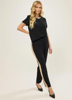 Naguchi - Blusa Manga Curta com Detalhe Bicolor Preto - NAGUCHI