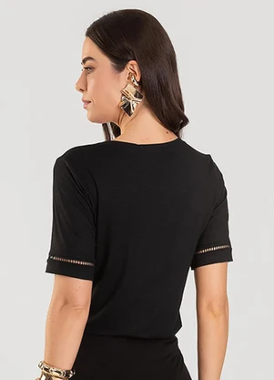 Dianna - Blusa Manga Curta com Entremeio Preto - DIANNA
