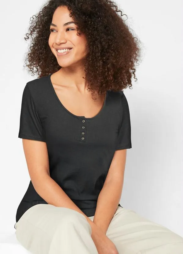 bonprix - Blusa Manga Curta com Peitilho Preta 3