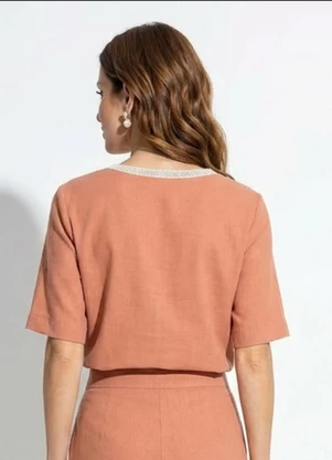 Quintess - Blusa Marrom Claro em Viscose com Linho - QUINTESS